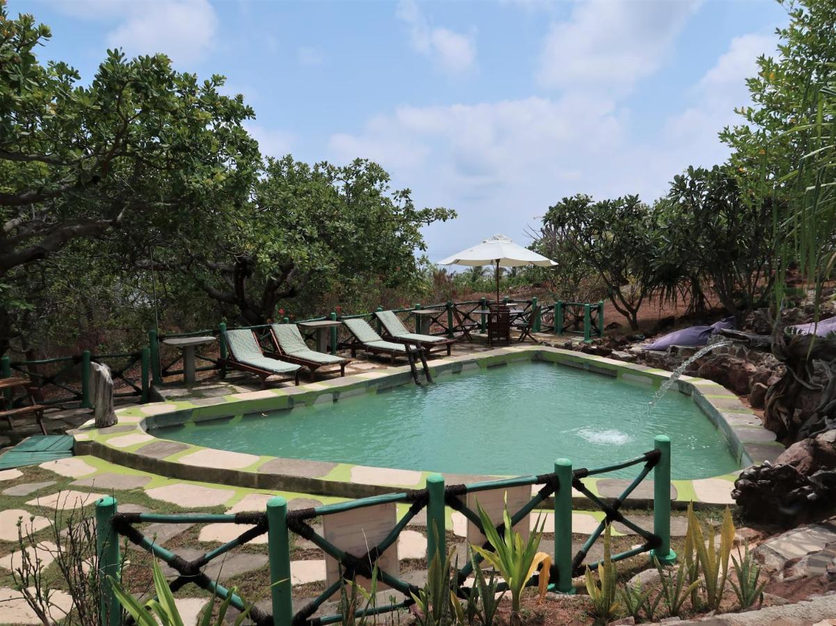 Breve Azurine Lagoon Resort Karimunjawa-Inseln Exterior foto